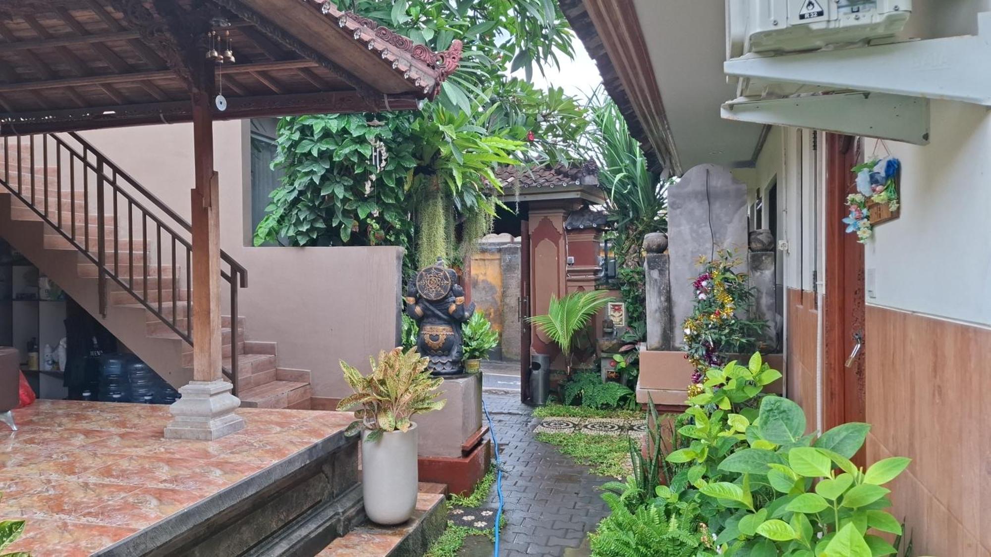 Ascarya Guest House サヌール エクステリア 写真